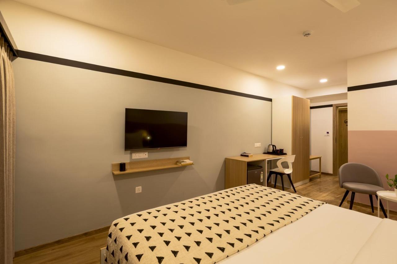 Olive Hotel Indiranagar 100Ft Road By Embassy Group Bangalore Exterior foto